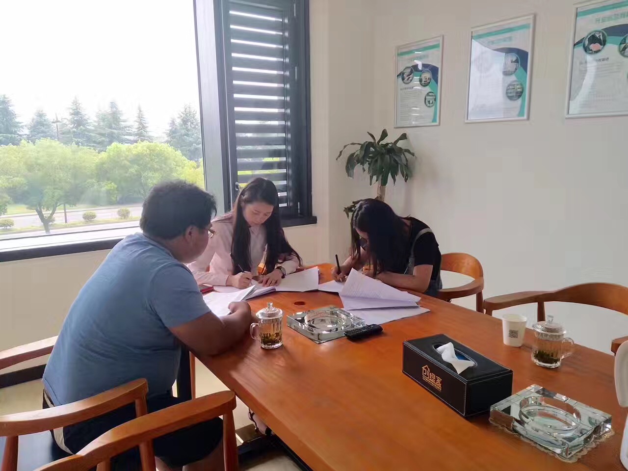 熱烈祝賀湘西鳳凰田總簽約創(chuàng)綠家！