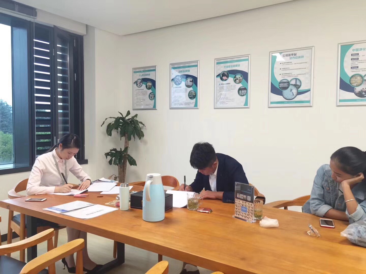 熱烈祝賀董總簽約創(chuàng)綠家德宏傣族景頗族自治州縣級代理！