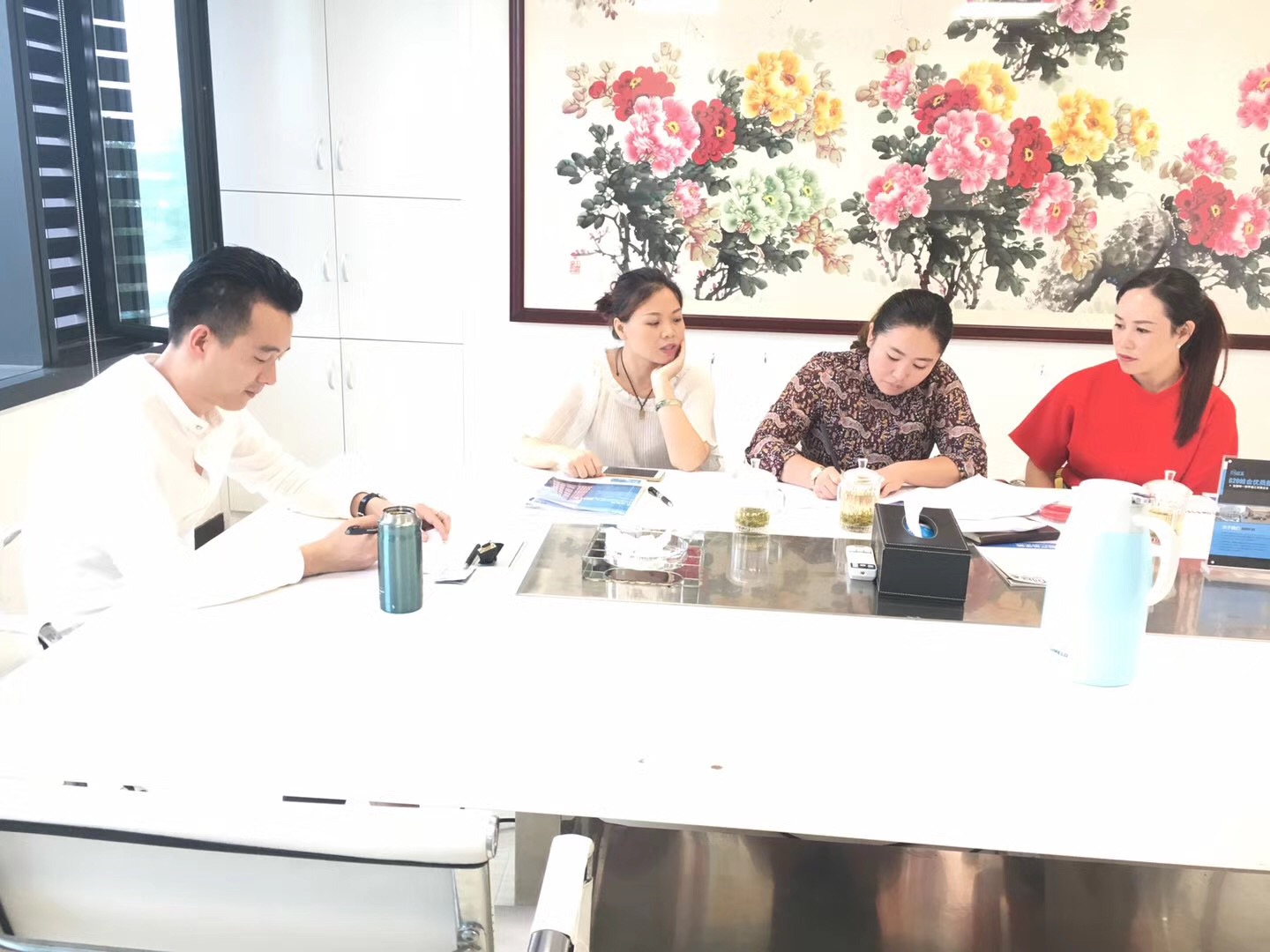 熱烈祝賀賀總團(tuán)隊(duì)簽約創(chuàng)綠家重慶市區(qū)級(jí)代理！