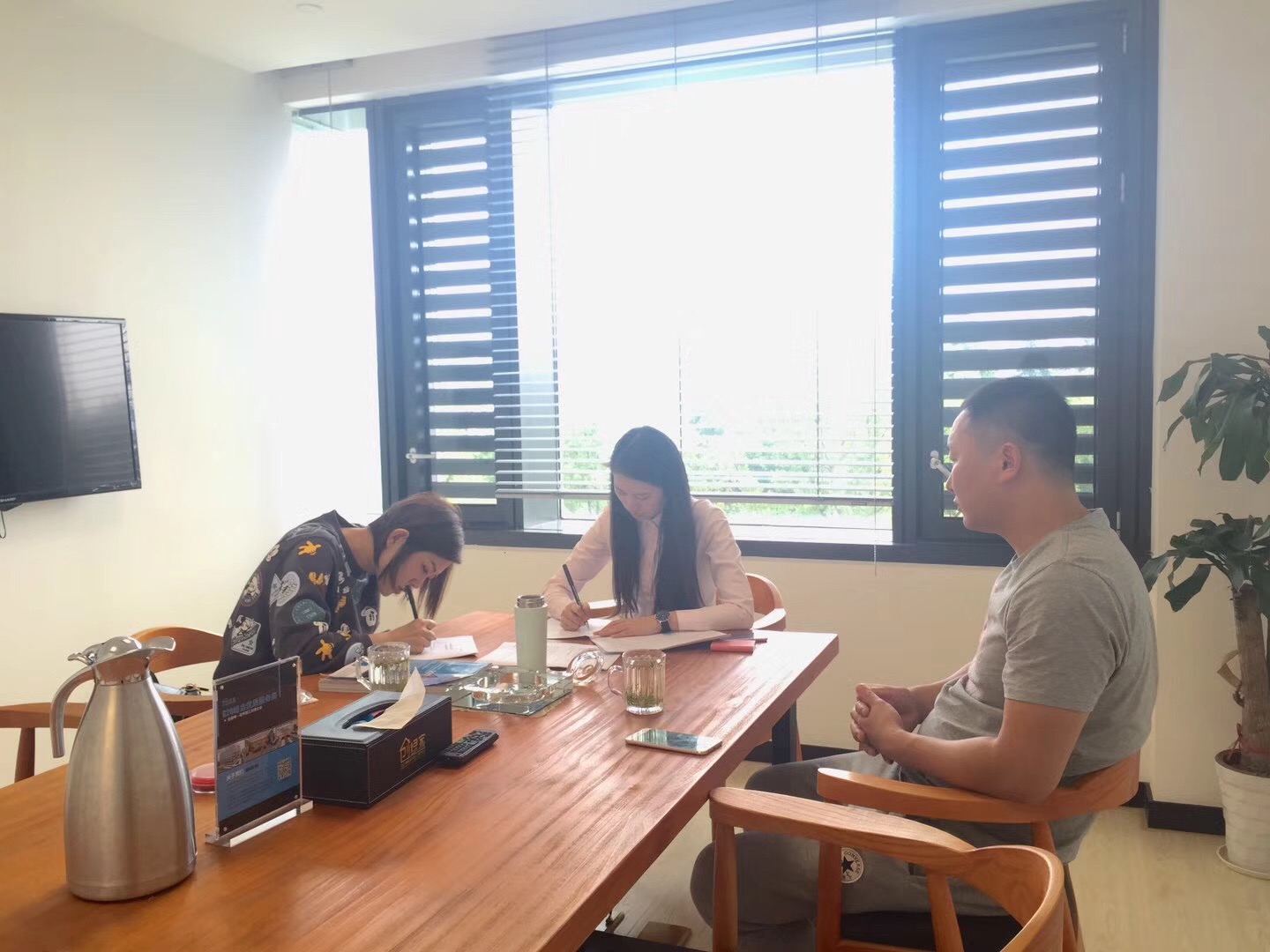 熱烈祝賀寧總簽約創(chuàng)綠家泰安市縣級(jí)代理！