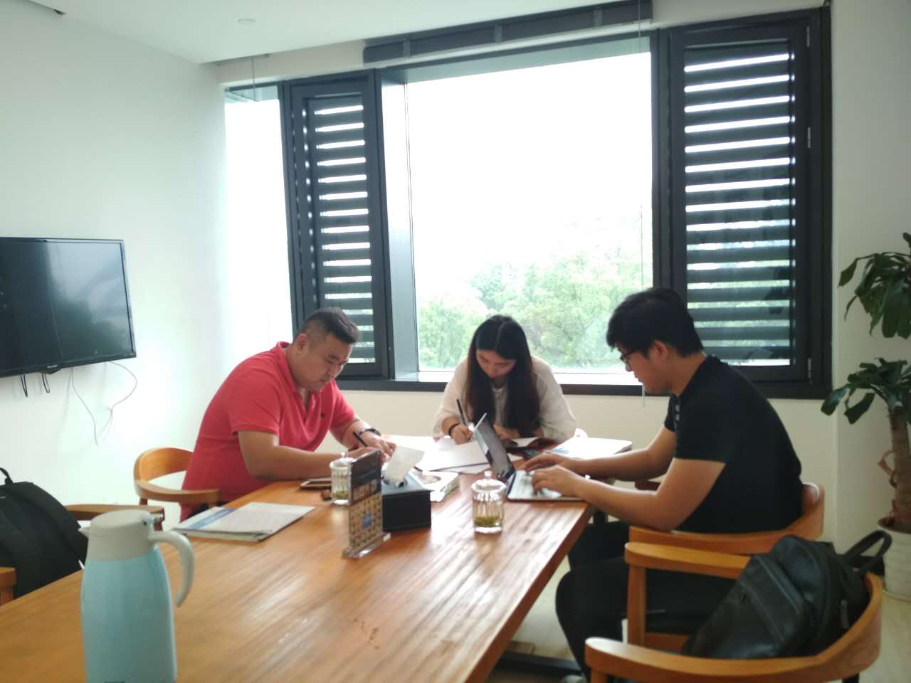 熱烈祝賀劉總簽約創(chuàng)綠家山東省縣級(jí)市代理！