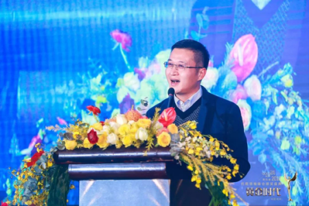 創(chuàng)綠家環(huán)?？偛脤O劍榮獲杭商領(lǐng)袖峰會“最具領(lǐng)導(dǎo)力獎”