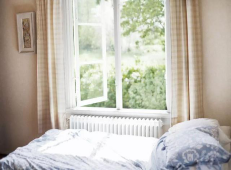 室內(nèi)裝修選擇什么材料可以預(yù)防甲醛污染？