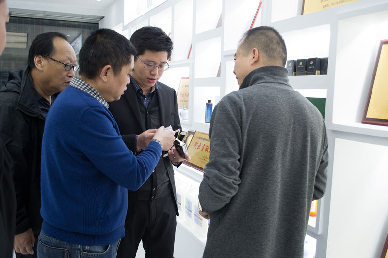 中國室內(nèi)環(huán)境凈化治理行業(yè)第四次發(fā)展研討會(huì)圓滿結(jié)束！