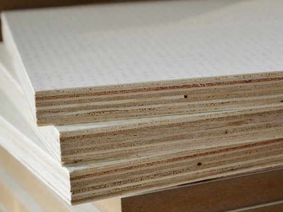 新房主要造成室內(nèi)空氣污染的原因有哪些？