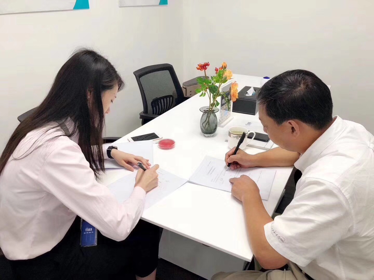 熱烈祝賀肖總簽約創(chuàng)綠家溫州市區(qū)級(jí)代理！