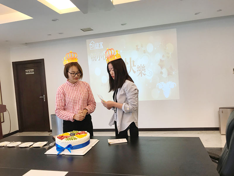 【4月生日會(huì)】業(yè)務(wù)很硬核，而我們只是甜美小公舉
