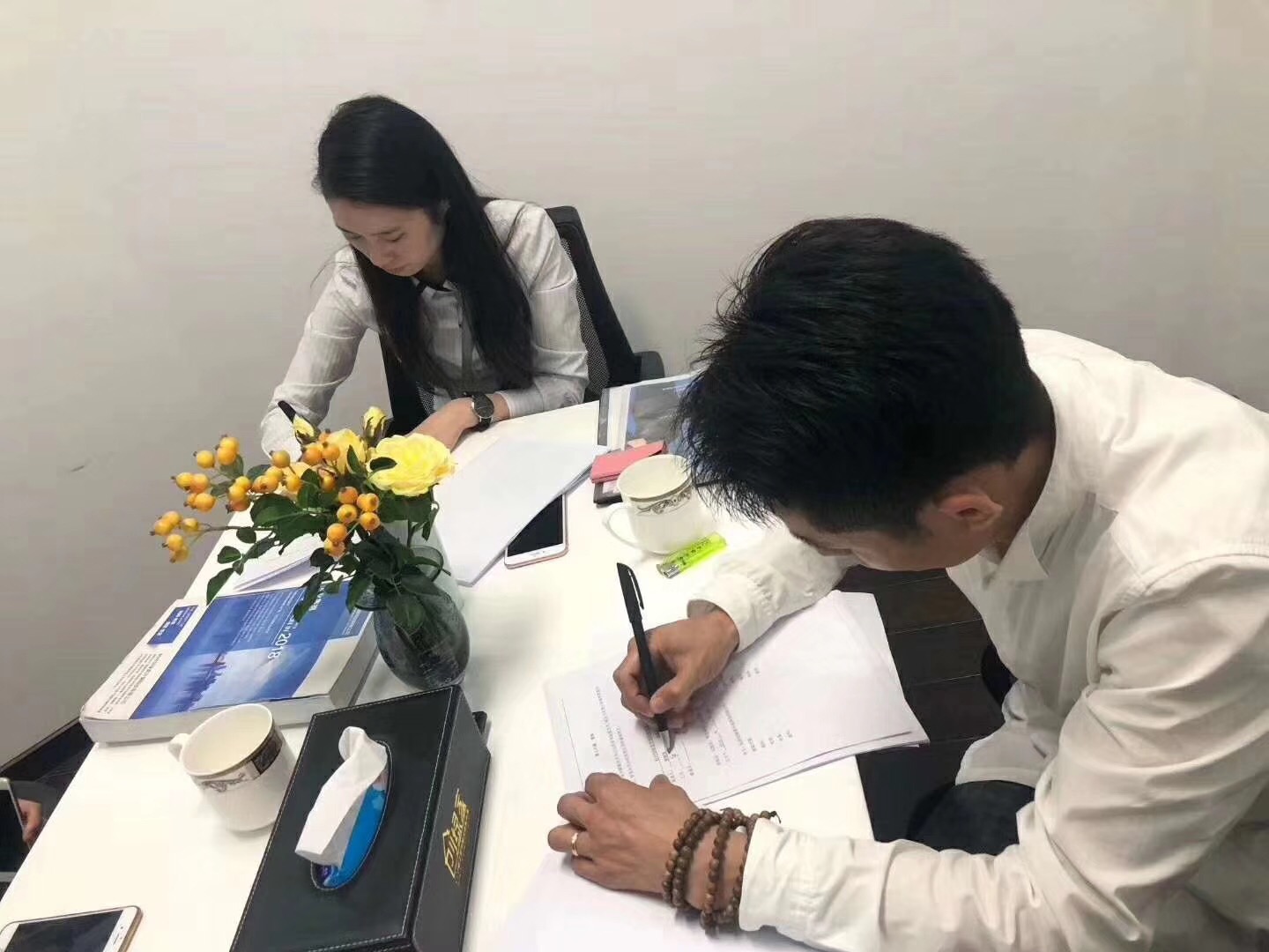 熱烈祝賀倪總、秦總、周總簽約創(chuàng)綠家寧波市區(qū)級(jí)代理！