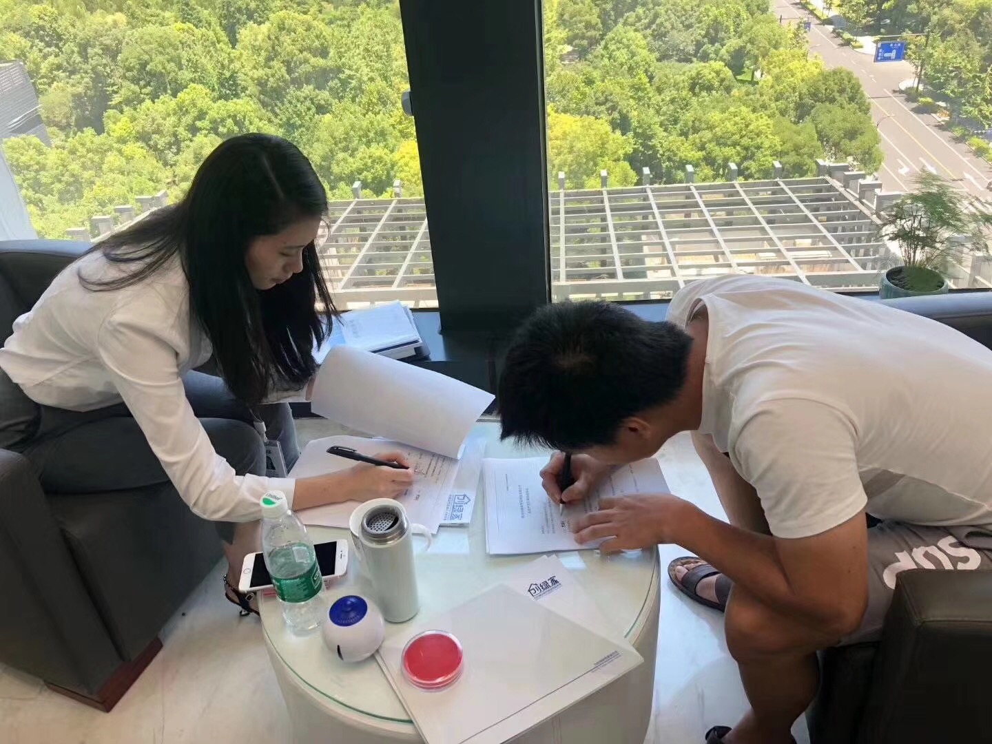 熱烈祝賀廖總簽約創(chuàng)綠家郴州市縣級代理！