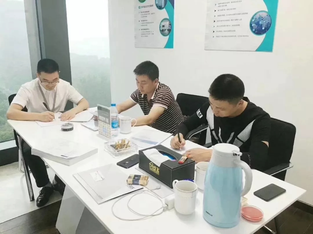 熱烈祝賀馬總團(tuán)隊(duì)簽約創(chuàng)綠家襄陽(yáng)市區(qū)級(jí)代理！