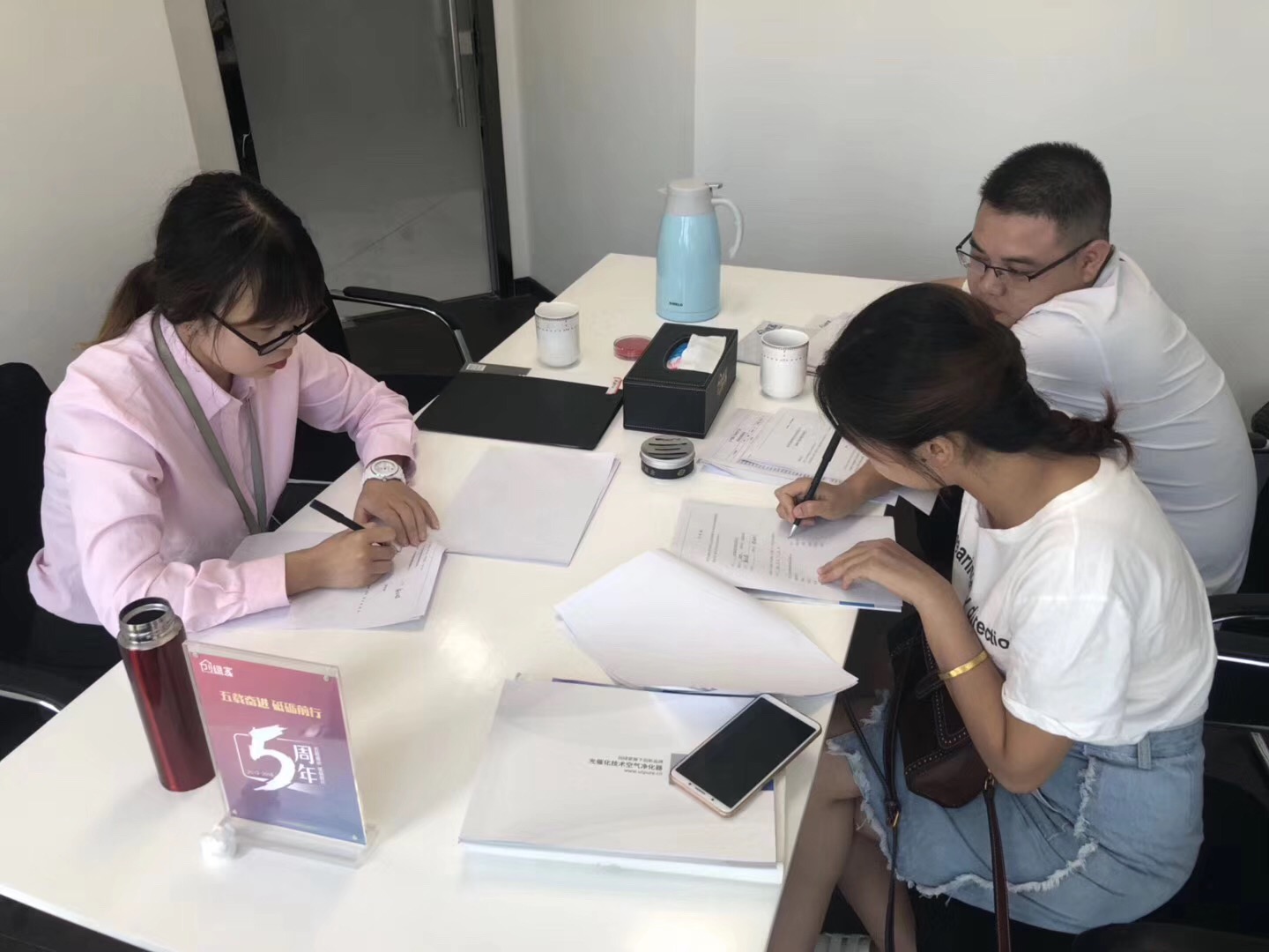 熱烈祝賀范總、顏總簽約創(chuàng)綠家永州市縣級(jí)代理！