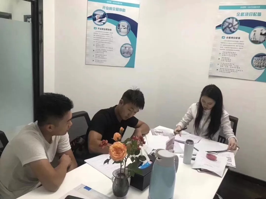 熱烈祝賀徐總簽約創(chuàng)綠家寧波市區(qū)級代理！