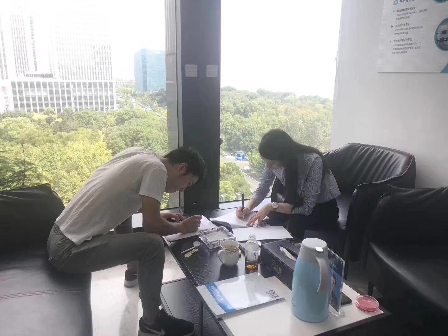 熱烈祝賀苗總簽約創(chuàng)綠家河南省市級(jí)代理！