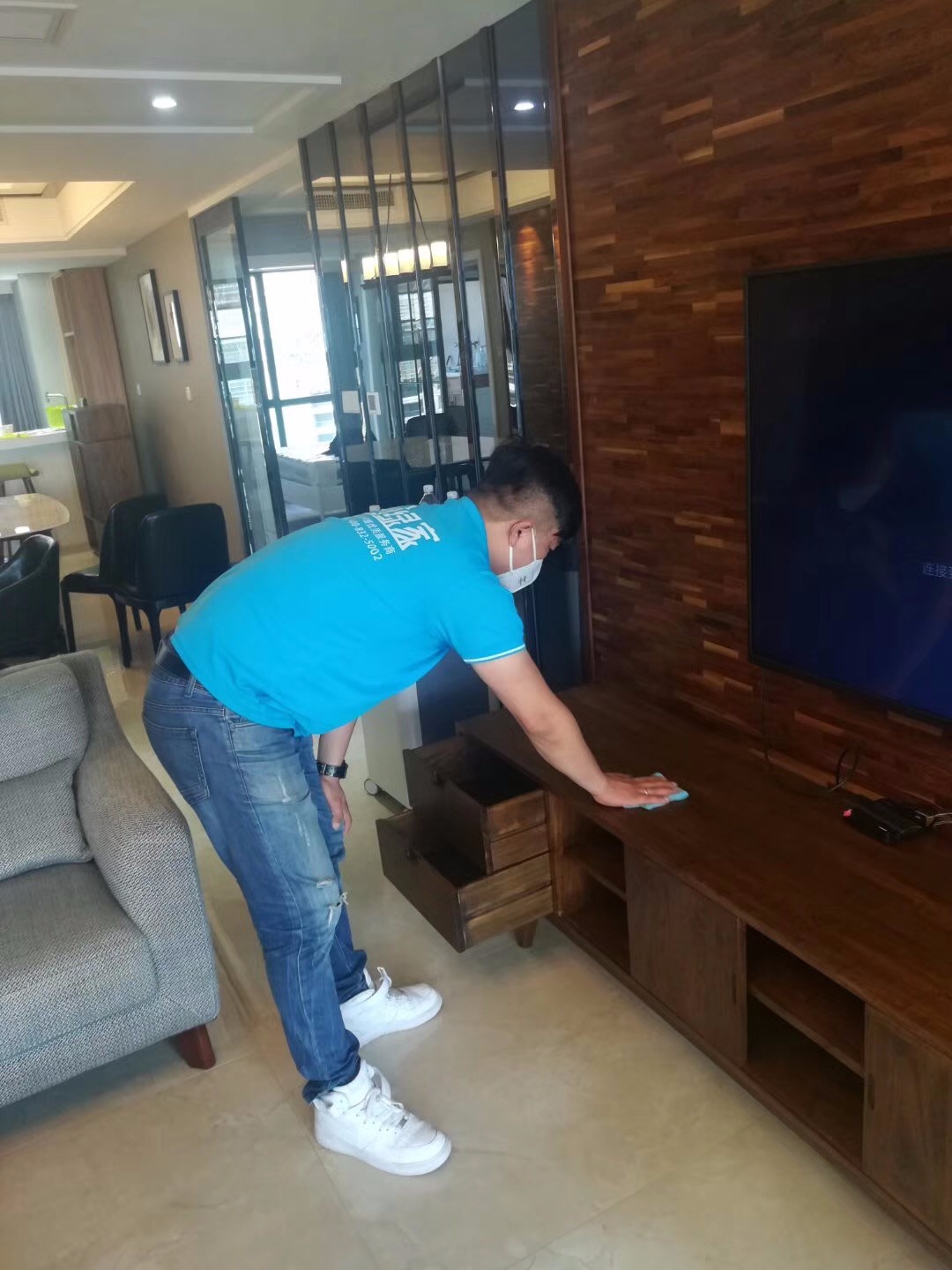 春天華府小區(qū)室內(nèi)空氣甲醛檢測(cè)治理項(xiàng)目